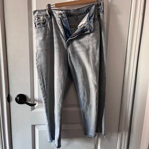 American Eagle Mom Jeans